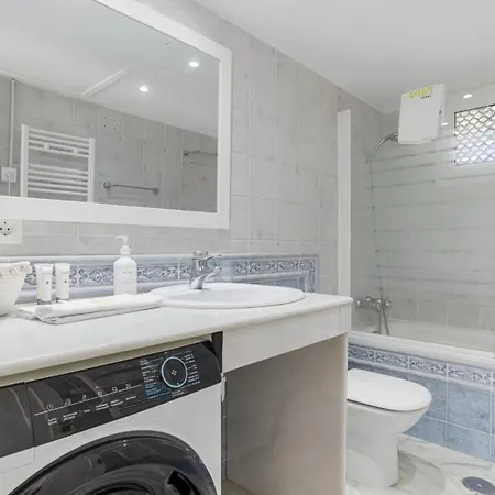 Vivi Homes - Picasso Apartment